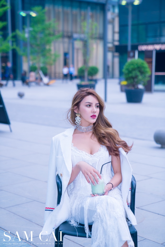 [TouTiaoͷ��Ů��]2018.05.04 ���[9P181M]