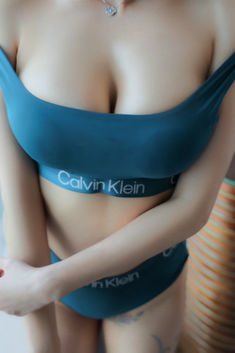����Victoria �˶�����[43P369MB]